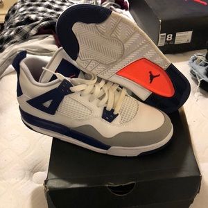 Air Jordan Retro 4